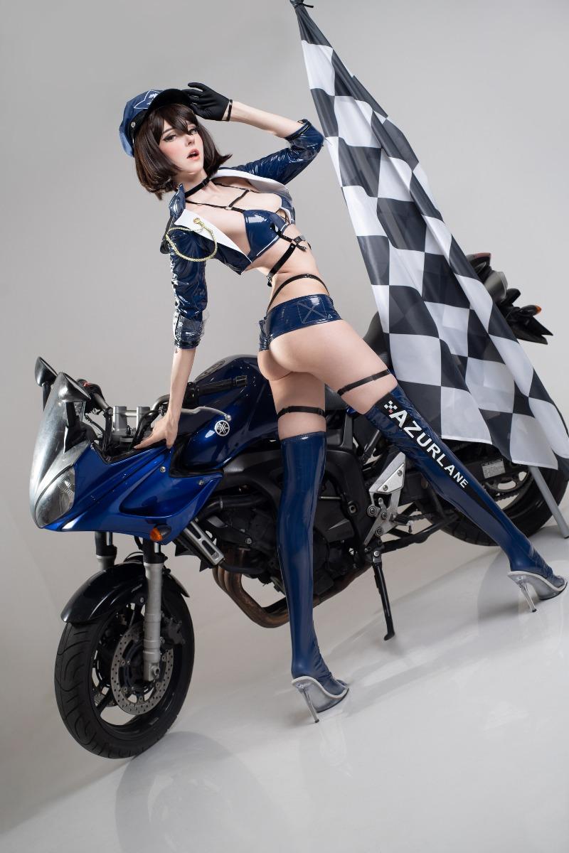 Sexy bike GIRL